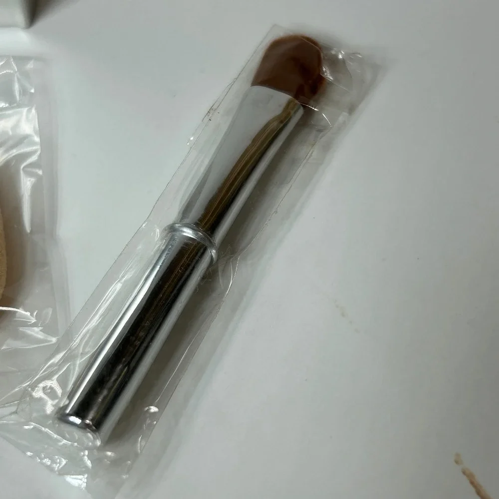 La Prairie Skin Caviar Concealer Foundation Accessory Set ONLY Brush Sponge Stan